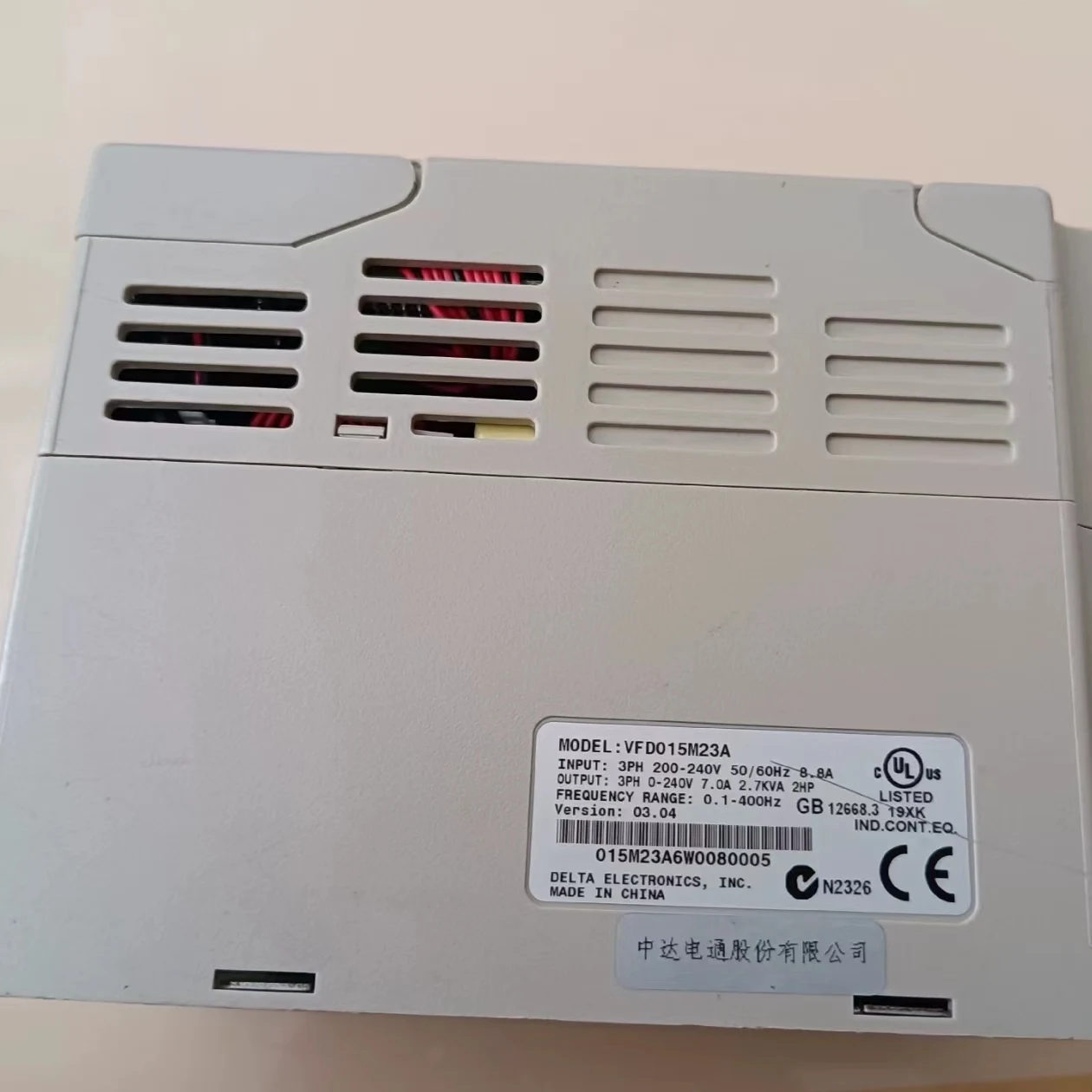 

VFD015M21A VFD015M23A Преобразователь частоты Новый оригинал
