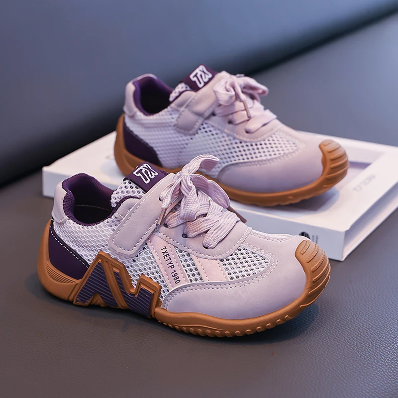 

2026 Spring Hot Selling Childrens Sports Shoes Trendy Simple Lightweight Running Shoes Foot Protection Versatile Casual Shoes