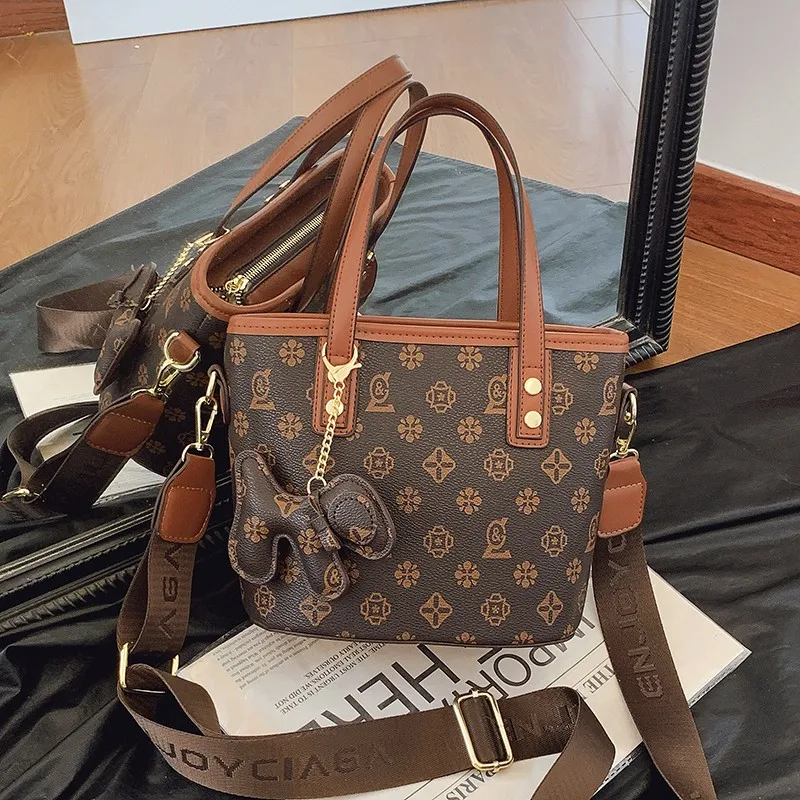 

Famous Designer Leather Messenger Bag for Women, Crossbody Shoulder Style, Crafted by Luxury Brand, Elegant Classic