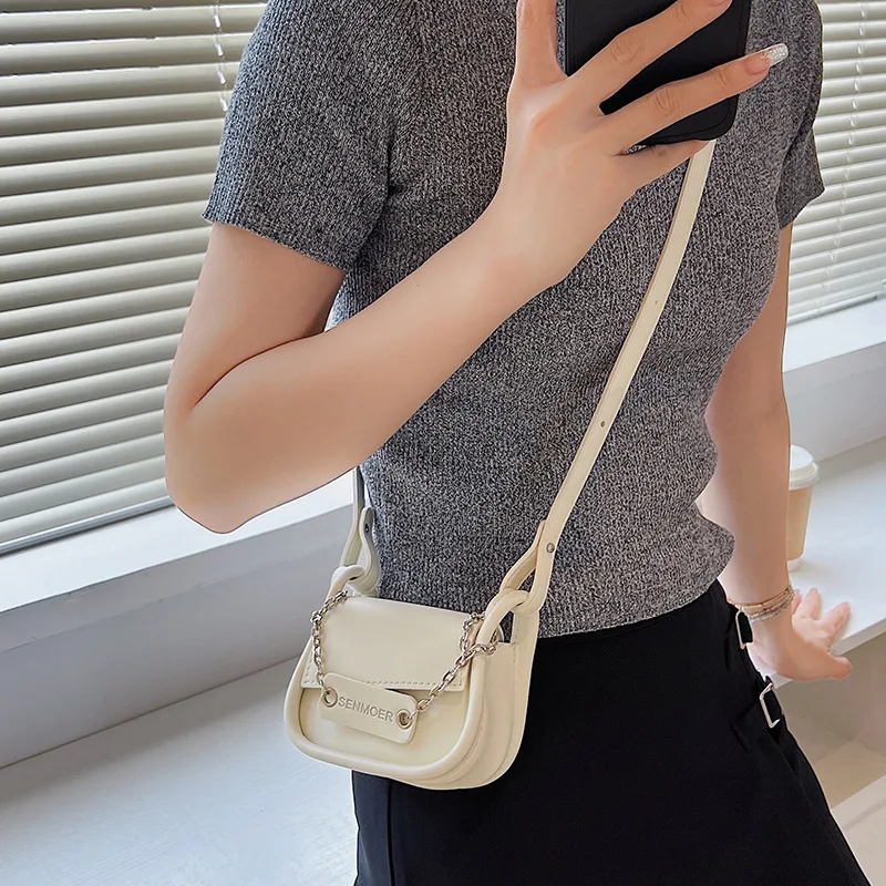 Small Casual Ladies Saddle Shoulder Purses 2022 Designer Letters Women Hand Clutch Bags Chains Mini Women Purses and Handbags