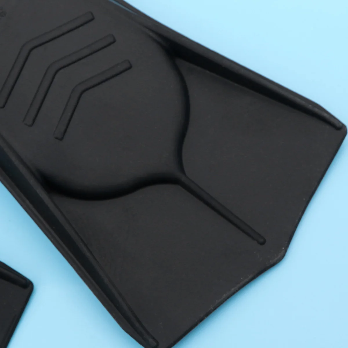 

1Pair Diving Training Silicone Fins Durable Snorkeling Flippers Black Size M 39-41 Fast Kick Hydromechanical Shape