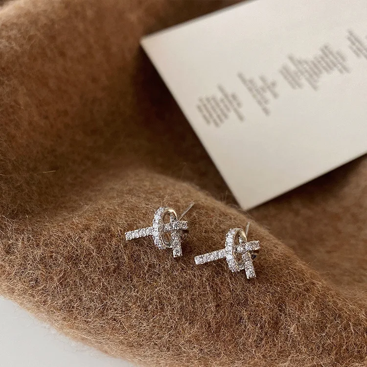 

Delicate Knot Heart Zircon Earrings Korean Minimalist Style Dainty Elegant Everyday Jewelry for Women