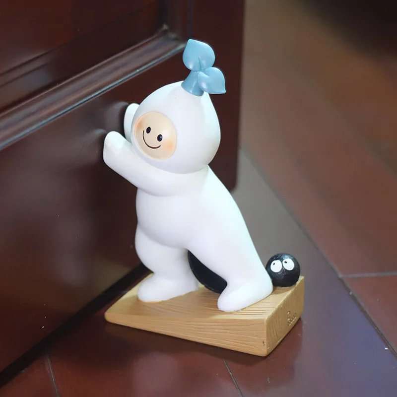 If cartoon radish resin door stopper, home door stopper, creative handicraft decoration, door stop decoration living room