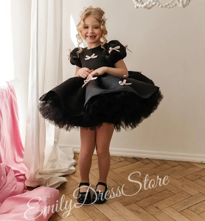 

Customized Black Flower Girl Dress For Wedding 3d Applique Puffy Short Sleeves Birthday Party Baby First Communion Ball Gown