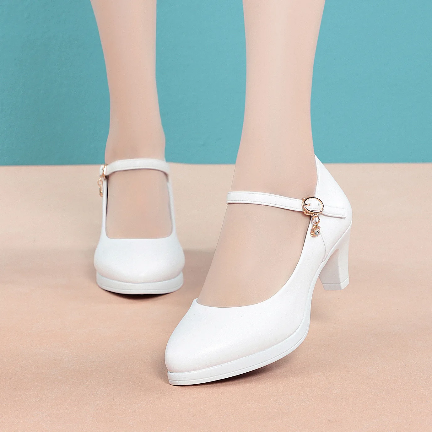 

Size 33-43 Red Women Heels Shoes Woman Wedding Shoes Loafers Mary Jane Ladies Shoes Platform Heels Luxury Pumps Designer Heels