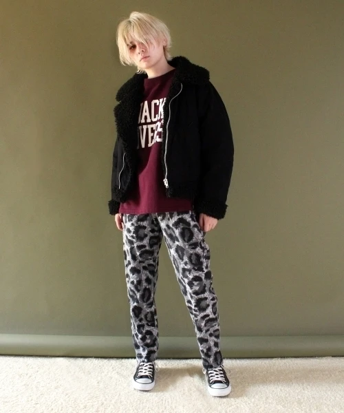 

Новинка зимы: Женская утепленная куртка-косуха из хлопка с овчиной, прямого кроя, с длинными рукавами, в стиле ретро.