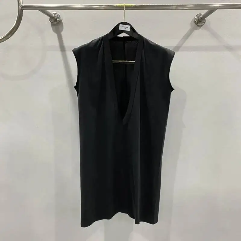 Casual Loose Deep V Neck Knit Sleeveless Tank Top Men's Versatile Breathable Extended Vest 2026 Summer New 2ZS86