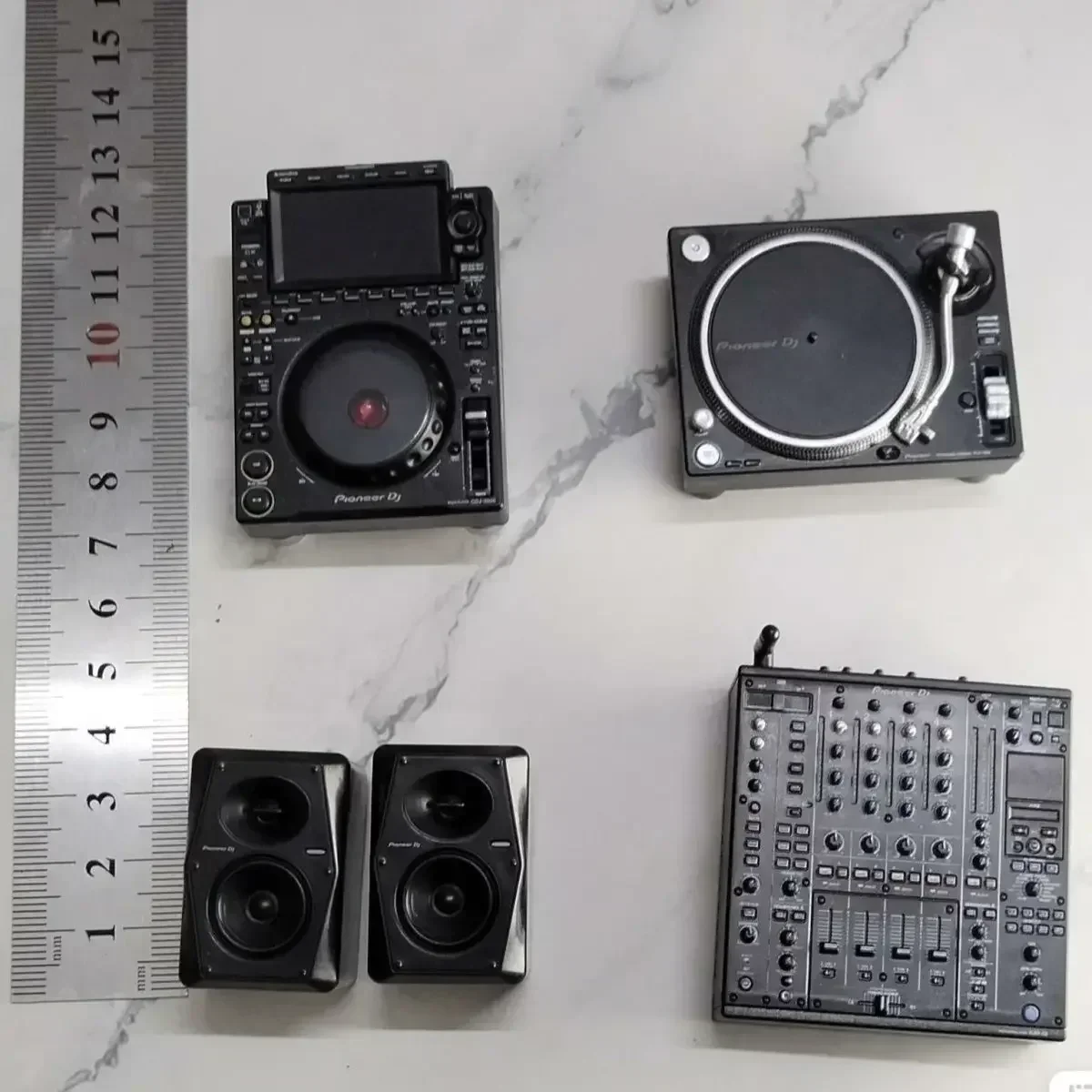 Pioneer DJ Controller Model Pioneer  Audio Equipment Miniature Model Mixer CD Player Keychain view 2