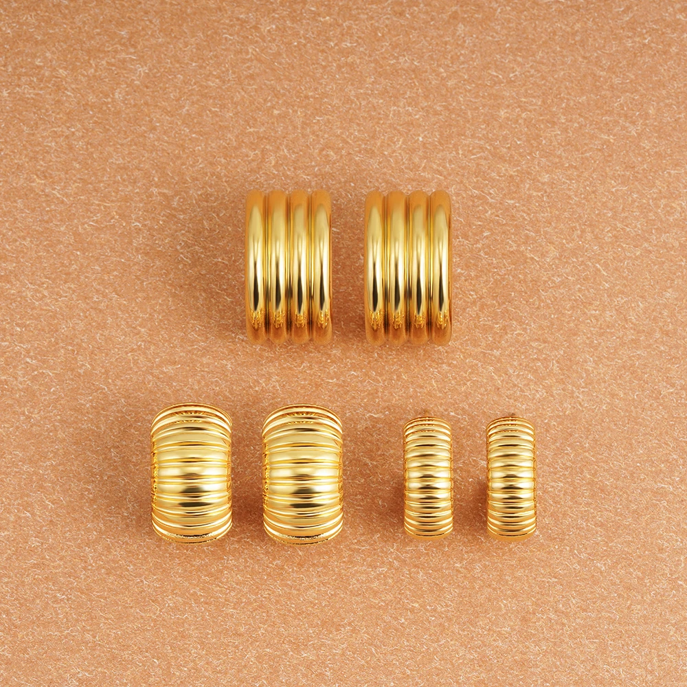 Gold Plated Wide C-shape Metal Ribbed Hoop Earrings for Women Waterproof Geometric Round Stainless Steel Earring Jewelry