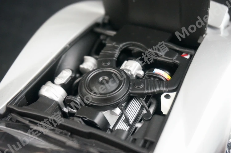 Autoart 1:18 C3 1978 Silver 25th Anniversary Simulation Limited Edition All Open Alloy Metal Static Car Model Toy Gift