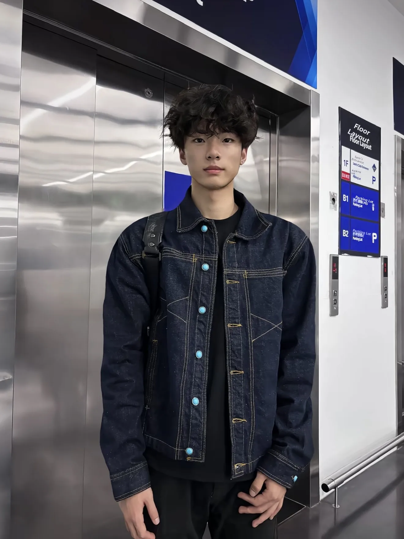 

Модная джинсовая куртка для мужчин с бирюзовыми пуговицами, в американском ретро-стиле, с длинными рукавами, из дышащего полиэфирного волокна, для лета