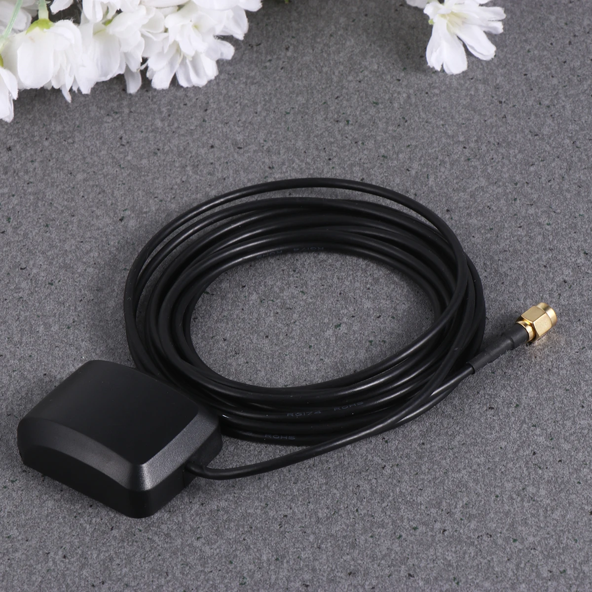 

Car GPS Antenna Cable Satellite High Gain Active External Secondary Amplifier Feeder Ceramic Antenna Wire (Black)