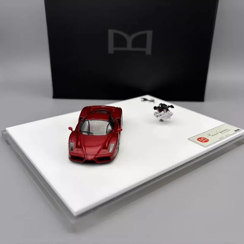 DMH 1:64 ENZO Limited edition high-end resin simulation static car model collection decoration, a holiday gift for friends.