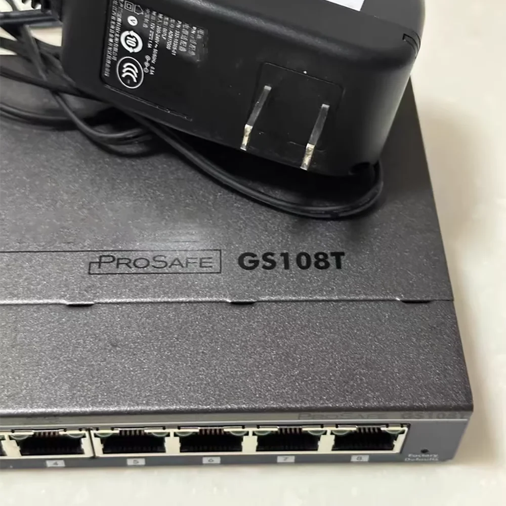 Per switch Gigabit a 8 porte Netgear GS108T V2