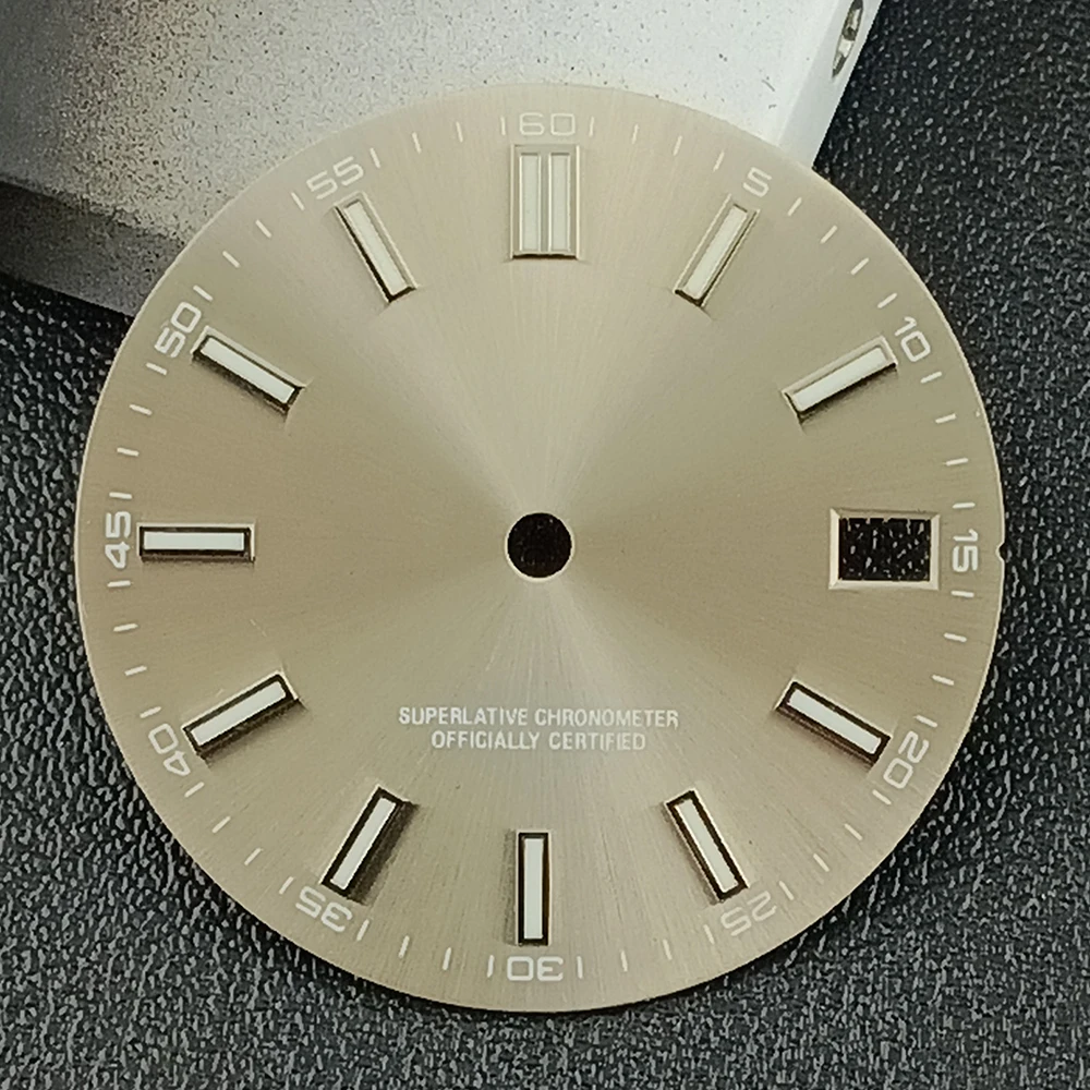 Esfera de reloj de 28,5mm con logotipo personalizado para hombre, Esfera luminosa azul adecuada para accesorios de reloj de movimiento NH35