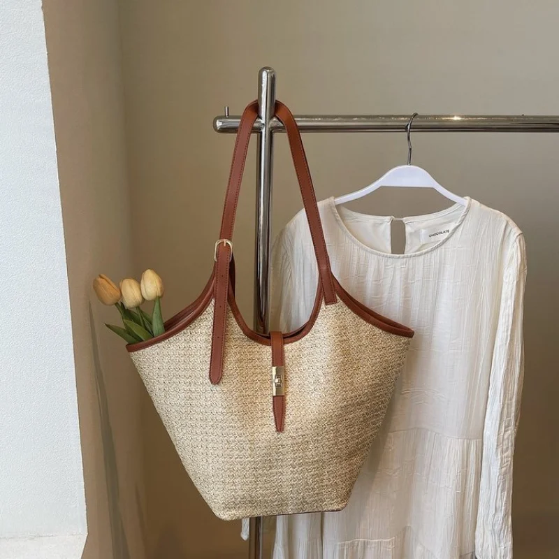 

Luxury Women's Crossbody-Bag Made Of Vineyard-Printed Leather Featuring Paris Casual Vintage Lightweight Daily Look​