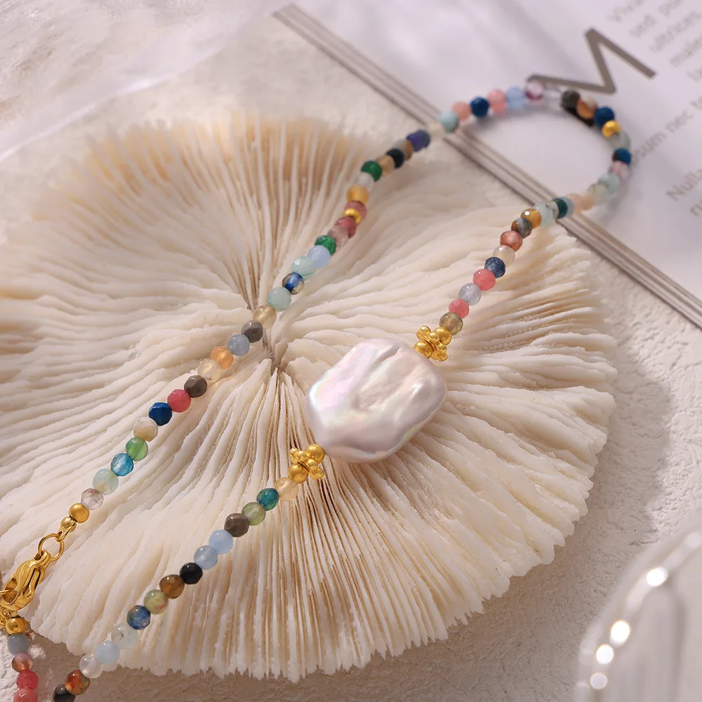 Baroque Fashion Natural Stones Necklace for Women Popular Imitation Pearl Colorful Beaded Chain Spring Summer Gift Jewelry