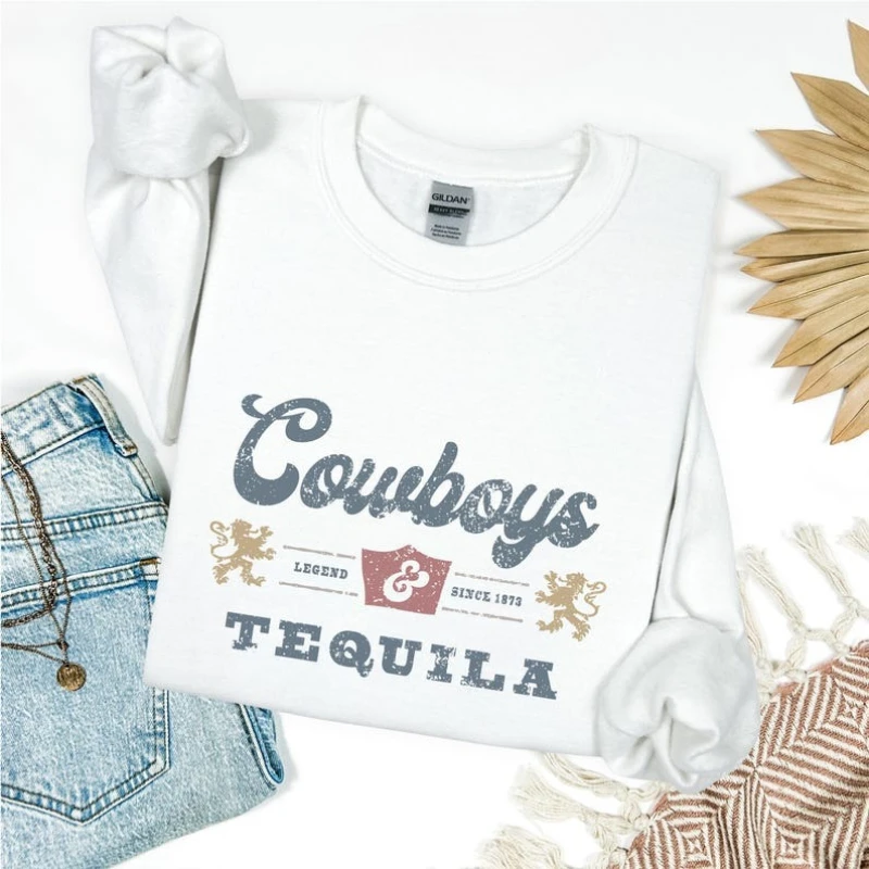 Autumn Winter Vintage Women Cowboys and Tequila Sweatshirt Country Style Crewneck Graphic Pollver for Female Rodeo Apparel Gift