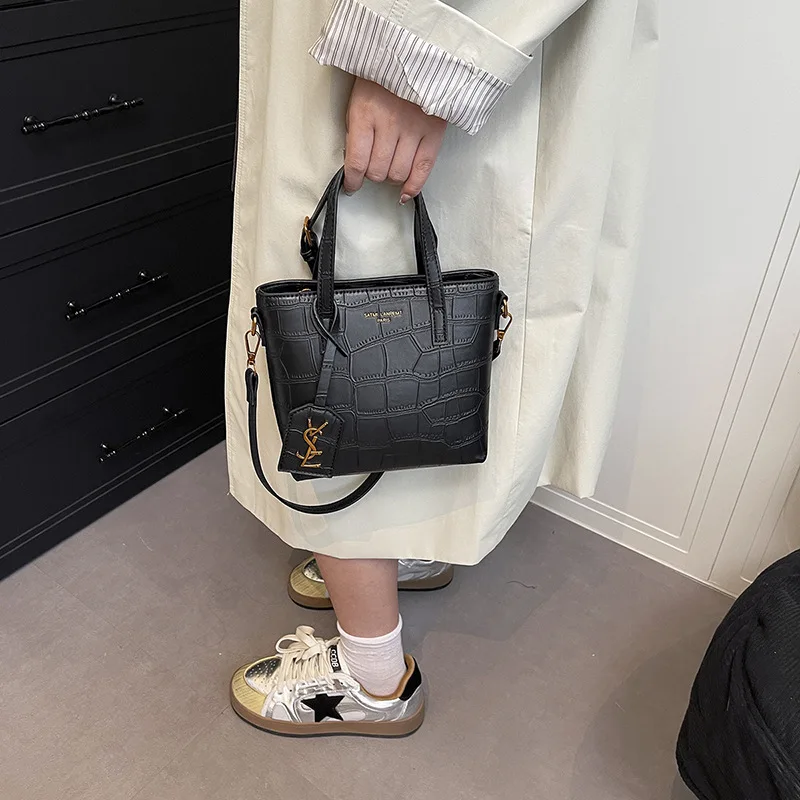 Winter heiß verkaufte Mode High-End-Persönlichkeit Handtaschen 2026 neue Luxus Paris Designer vielseitige tragbare Eimer Damentasche