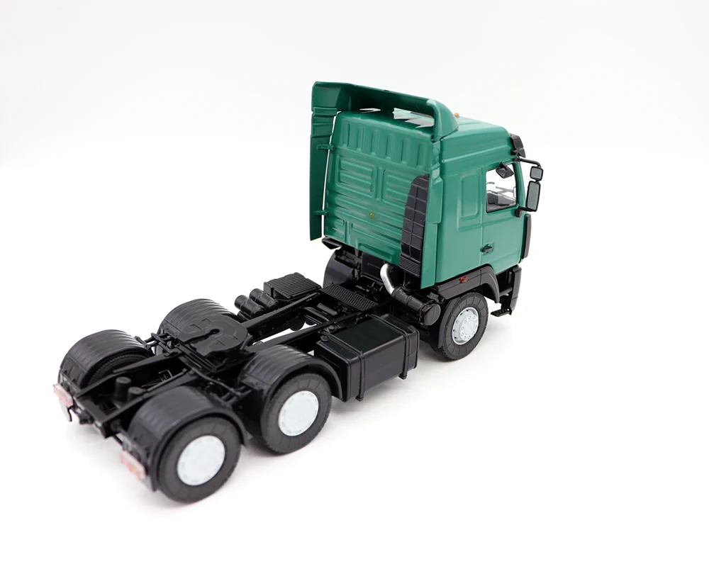 NEW EAC 1:43 Scale MAZ 6430 Tractor Green USSR Truck By AutoHistory Diecast Cars for collection gift