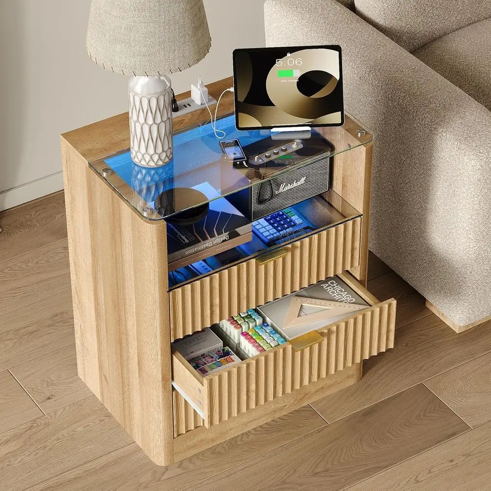 모던 오크 LED 나이트스탠드 세트 충전 스테이션 및 3개의 서랍 포함, 23인치 와이드 글래스 탑 엔드 테이블 침실, 거실 또는 사무실용