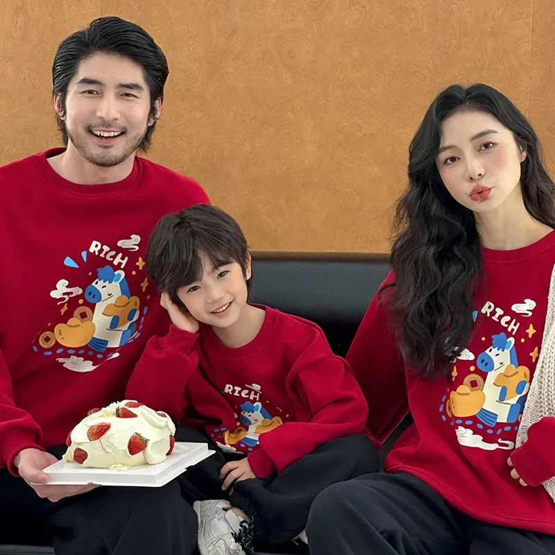 2026 Red Family Matching Sweatshirts Unisex Parents Kids Warm Pullover for Chinese New Year of The Horse Celebration Photo Shoot