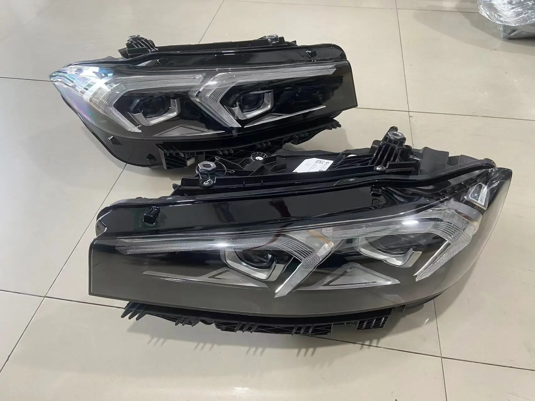 

Suitable for BMW 3 Series G20 G28 2022-2024 320i 325i 330i 320Li 325Li 325LiX High-quality Lighting System LED Headlights