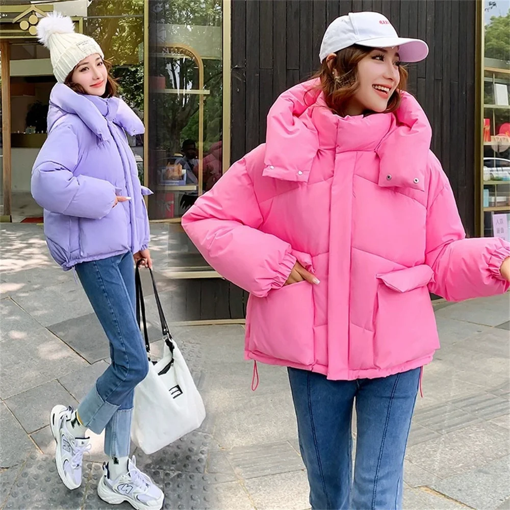 سترة نسائية مبطنة بالقطن من Streetwear معاطف قصيرة كبيرة الحجم فضفاضة بقلنسوة ملابس خبز للطلاب للخريف والشتاء