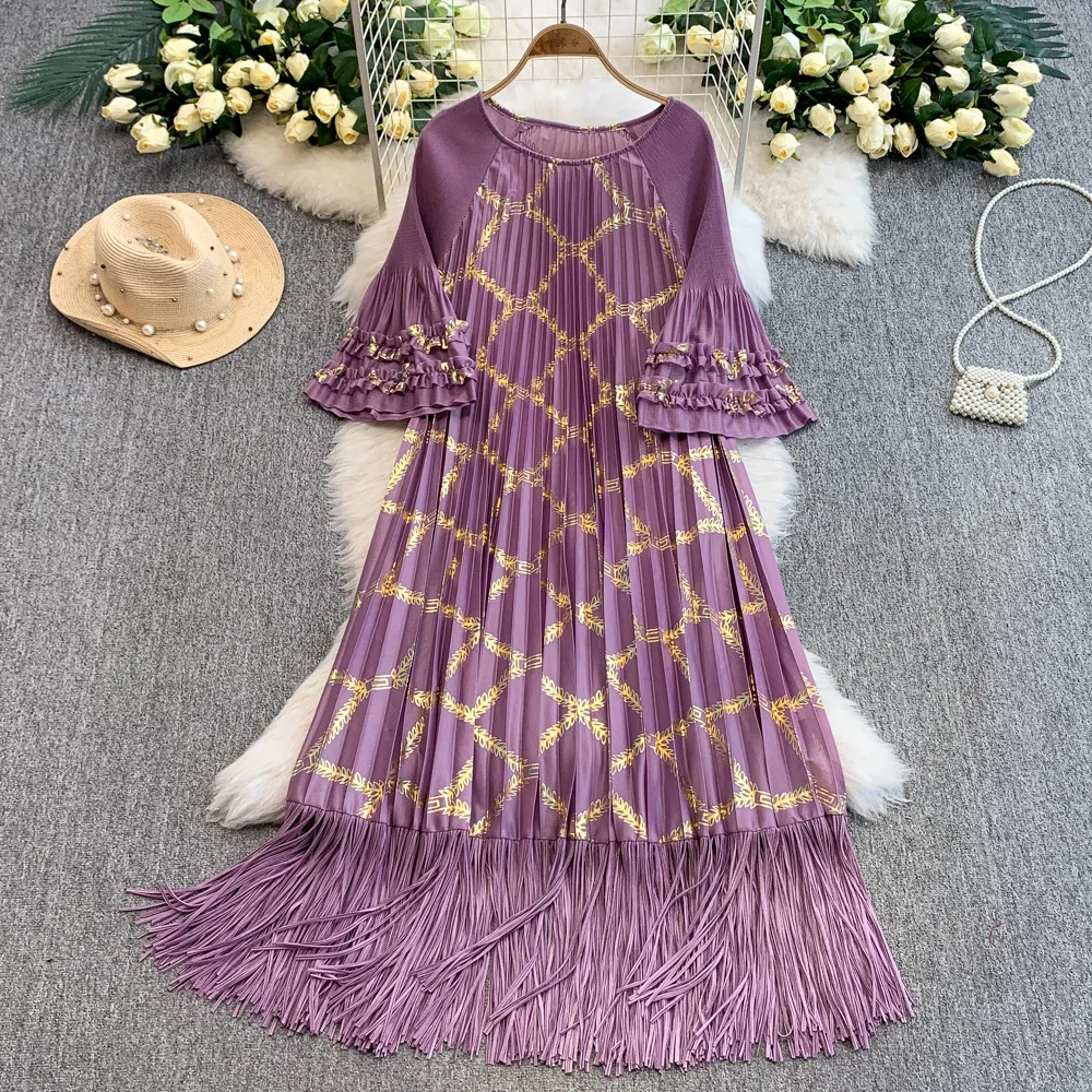 

2025 Spring And Summer New Red Hot Stamping Printed Dress Round Neck Half Sleeve Tassel Hem Bohemian Casual Beach Holiday Dress