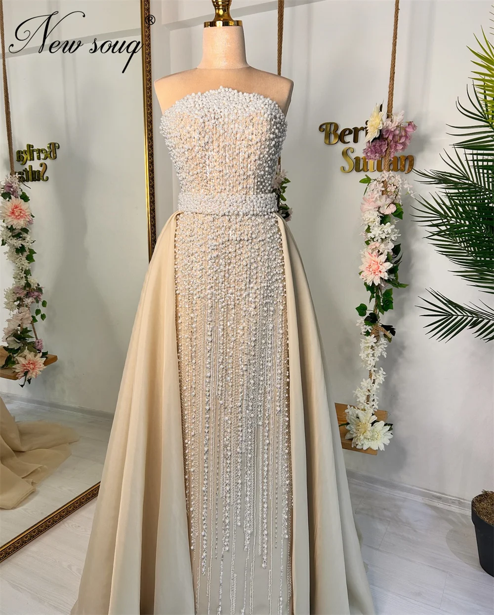 

Champagne Strapless Pearls Evening Dresses Elegant Beaded Wedding Party Gowns With Overskirt Robes De Soiree 2026 Cocktail Dress