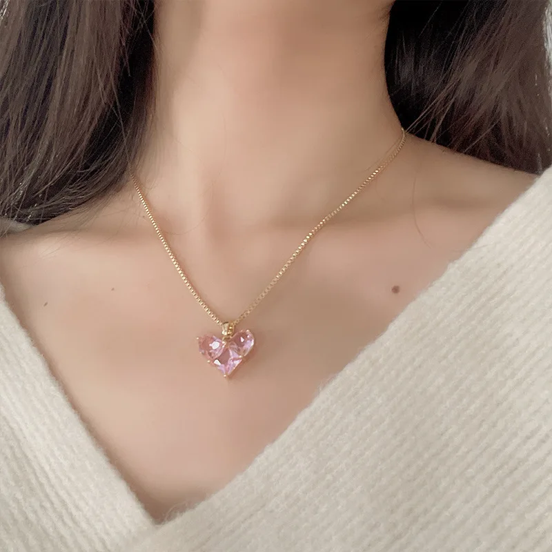 Shiny Pink Crystal Necklace Fashion Jewelry Love Necklace Romantic Peach Heart Necklace with Gold Color Chain collare para mujer