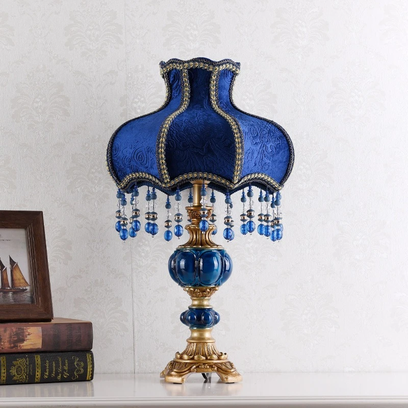 American Retro Warm Romantic Desk Lamp Bedhead Next To The Sofa in The Living Room Bar Counter Advanced Ornament Decoration E27