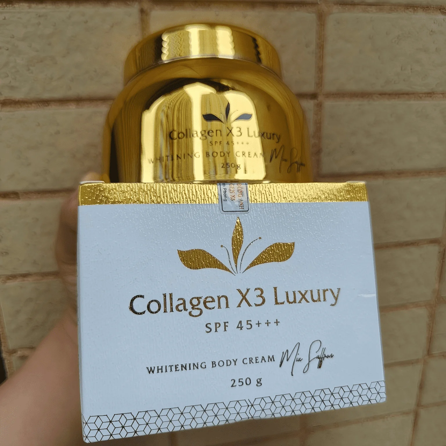 

Kem Trang Da Body Collagen X3 Роскошное отбеливание, выцветание растяжек, увлажнение, яркая, нежная и гладкая кожа, 250 г