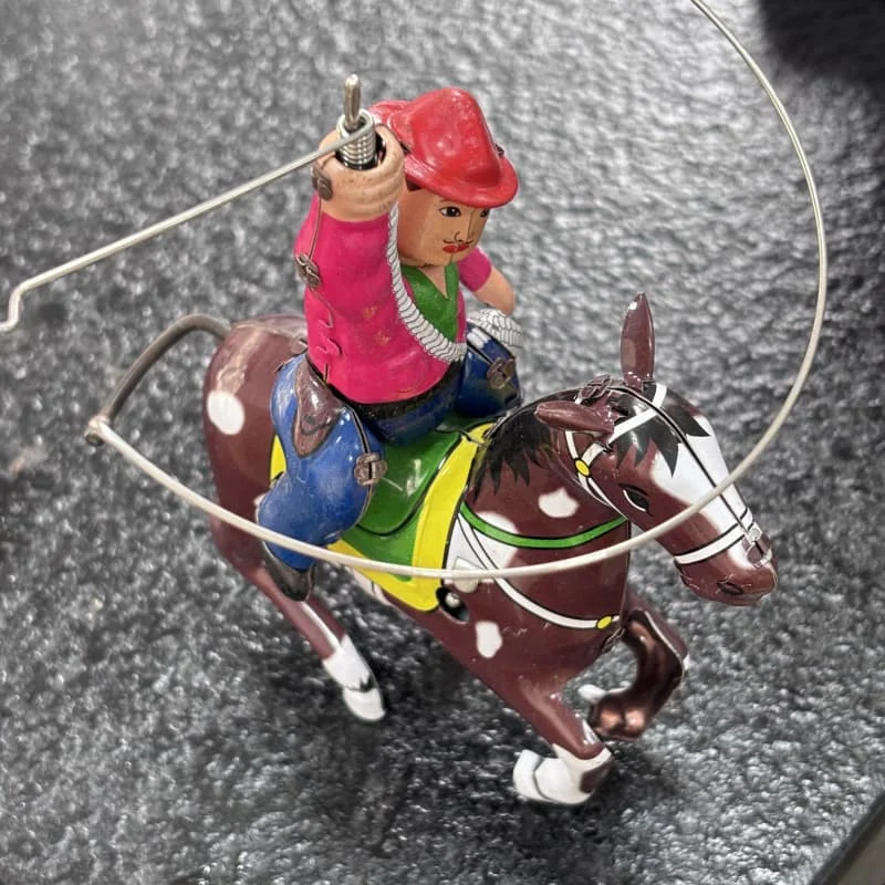 

Knight on Horse Cowboy with Whip Mechanical Collection Retro Wind Up Toy Metal Tin Clockwork Toy Funny Figure Kids Gift