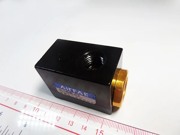 QE-02 1/4'' Quick E…