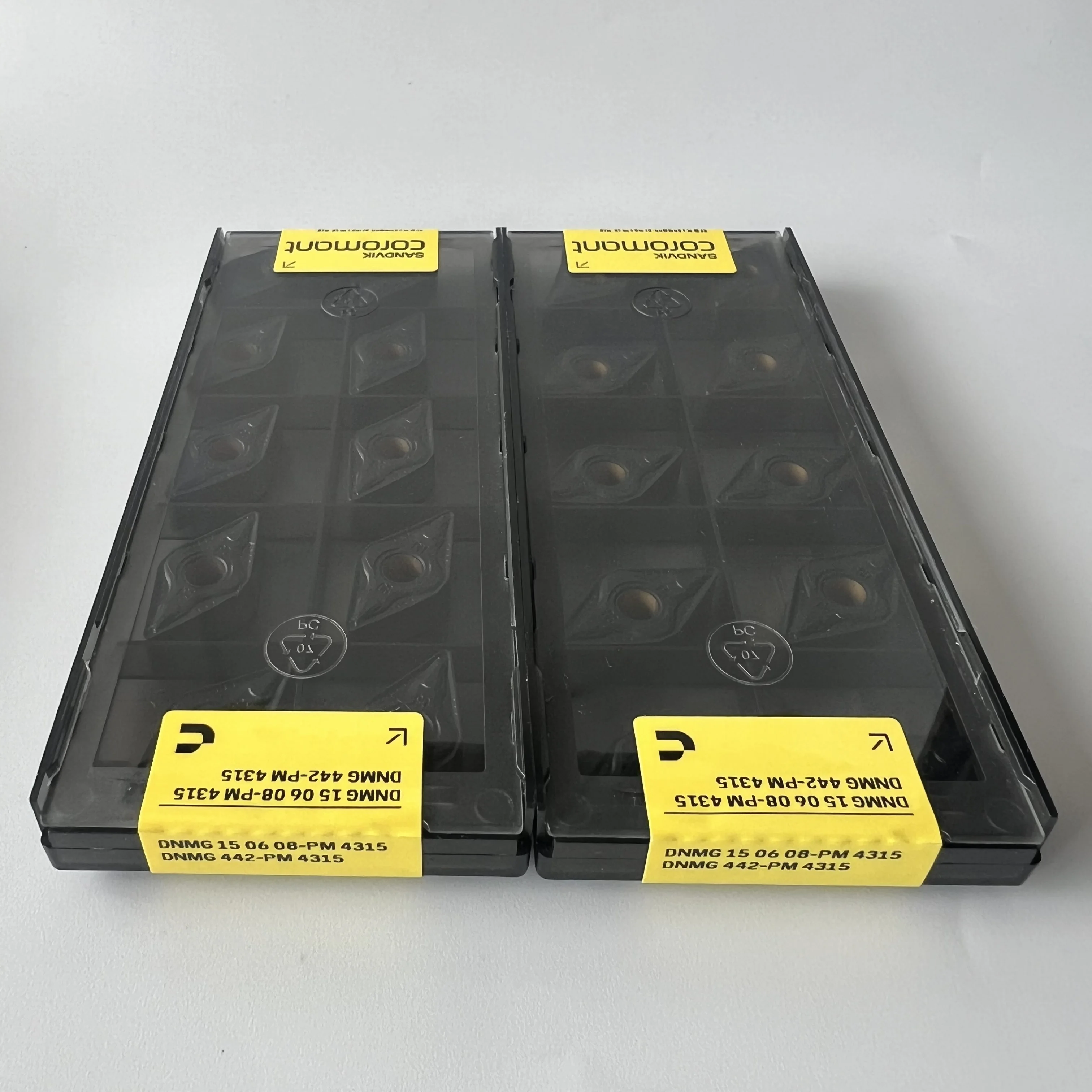 

DNMG150608-PM 4315 / Original product CNC cemented carbide blade 10 Pcs