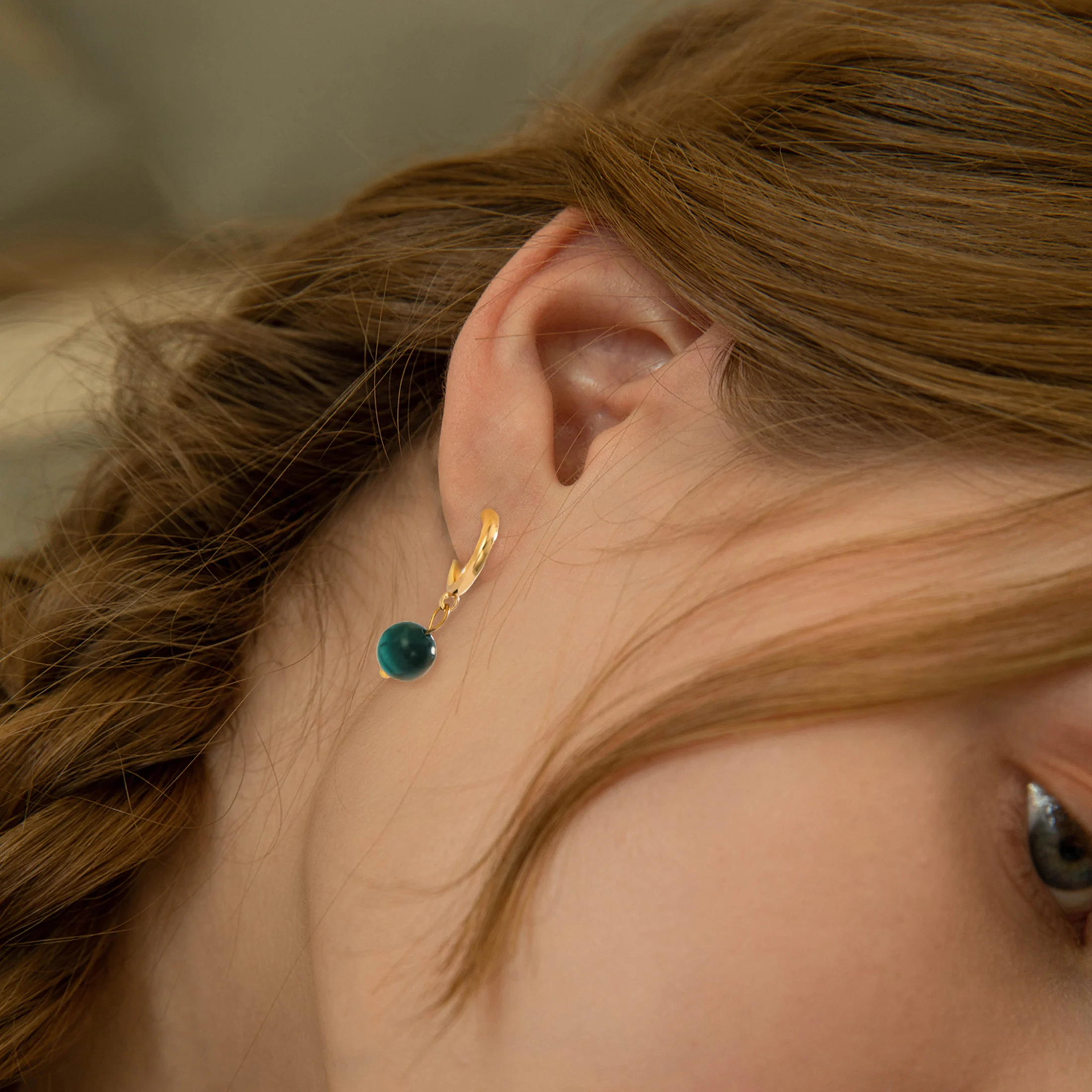 Vergoldete Naturstein-Perlen-Creolen-Set für Damen, minimalistischer Schmuck, Geschenk