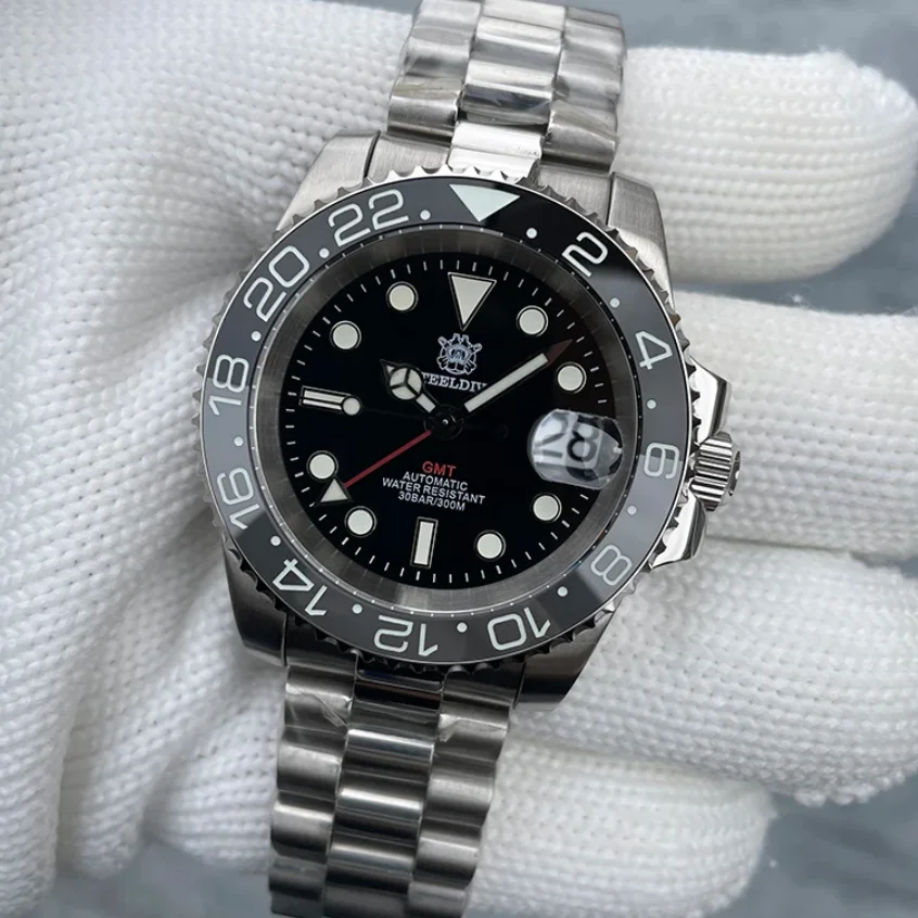 STEELDIVE メンズ自動巻き時計 40.5mm GMT 機械式腕時計 ダイバー 30ATM 防水 BGW-9 発光サファイア NH35 セラミックベゼル