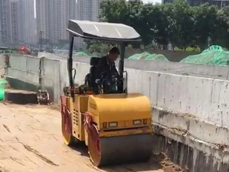 Walk Behind Desiel Single Drum Compactor Road roller mini roller hydraulic vibration road roller