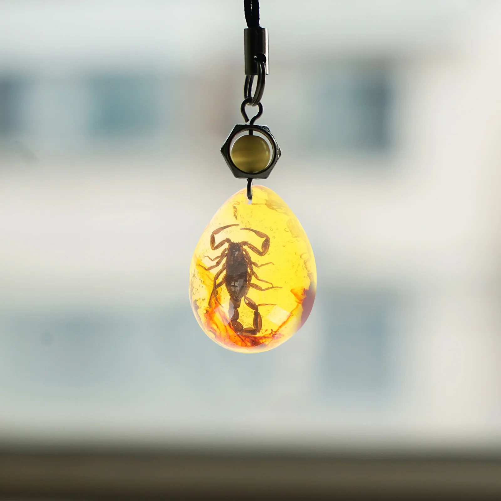 

4 Pcs Insect Amber Specimen Pendant Real Resin Crafts High Grade DIY Jewelry Making Bug Decorative Teaching Tools