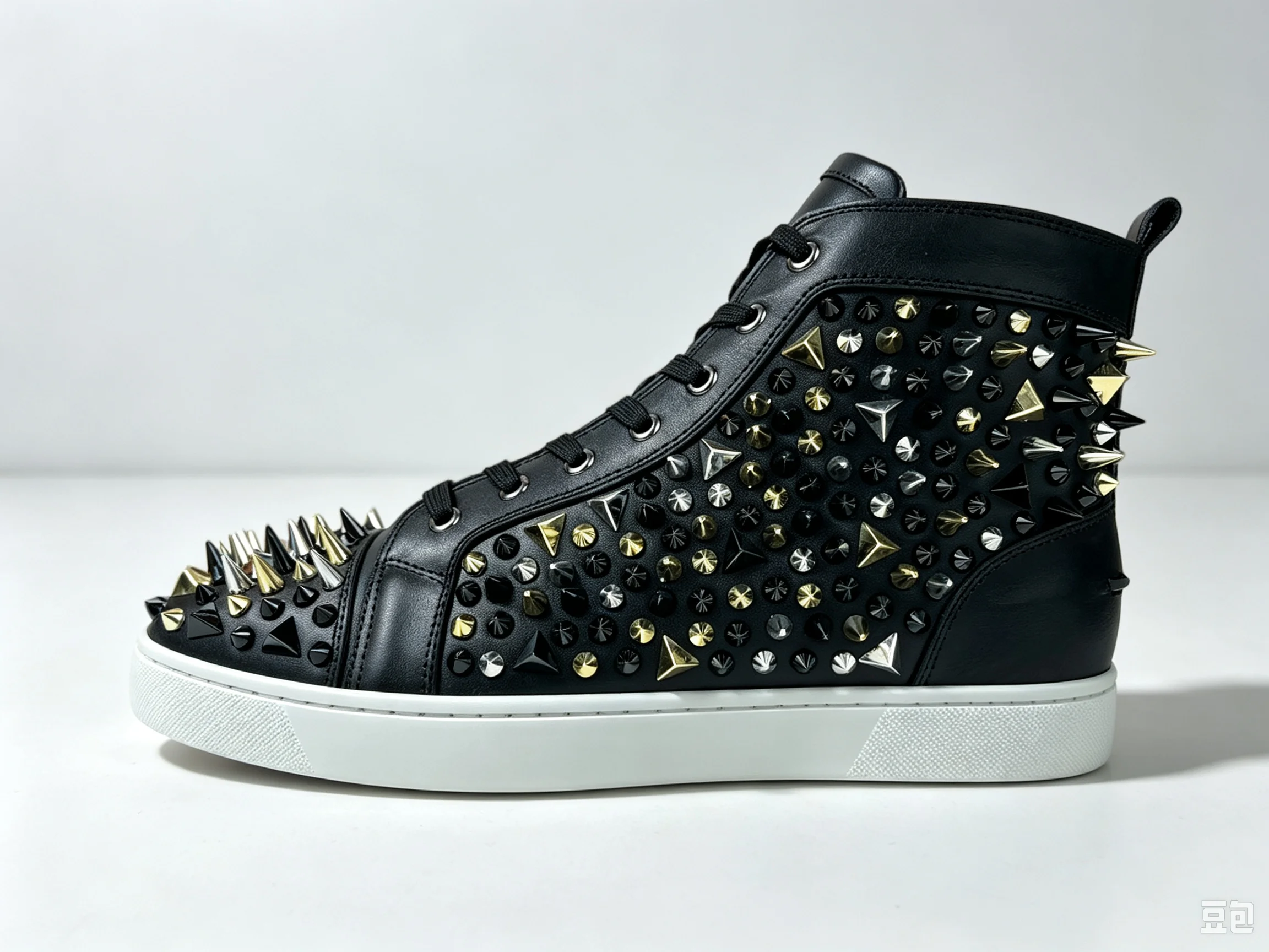 Luxury Color Messy Rivets Men's High Top Black Genuine Leather Lace Up Loafers Premium Red Bottom Sneakers Casual Boat Shoes