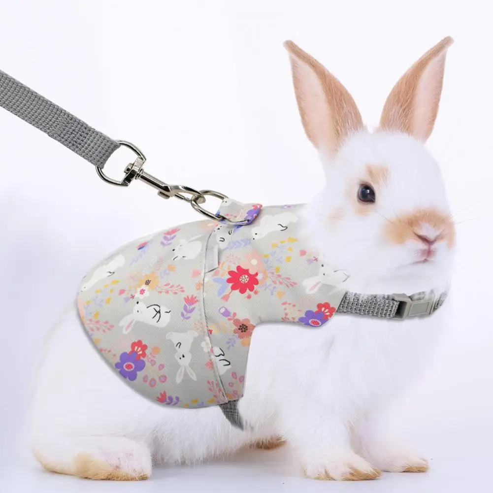 Pet Traction Leash Small Pet Adjustable Harness Set with Flower Pattern Vest Traction Rope for Guinea Pigs Rabbits for Baby