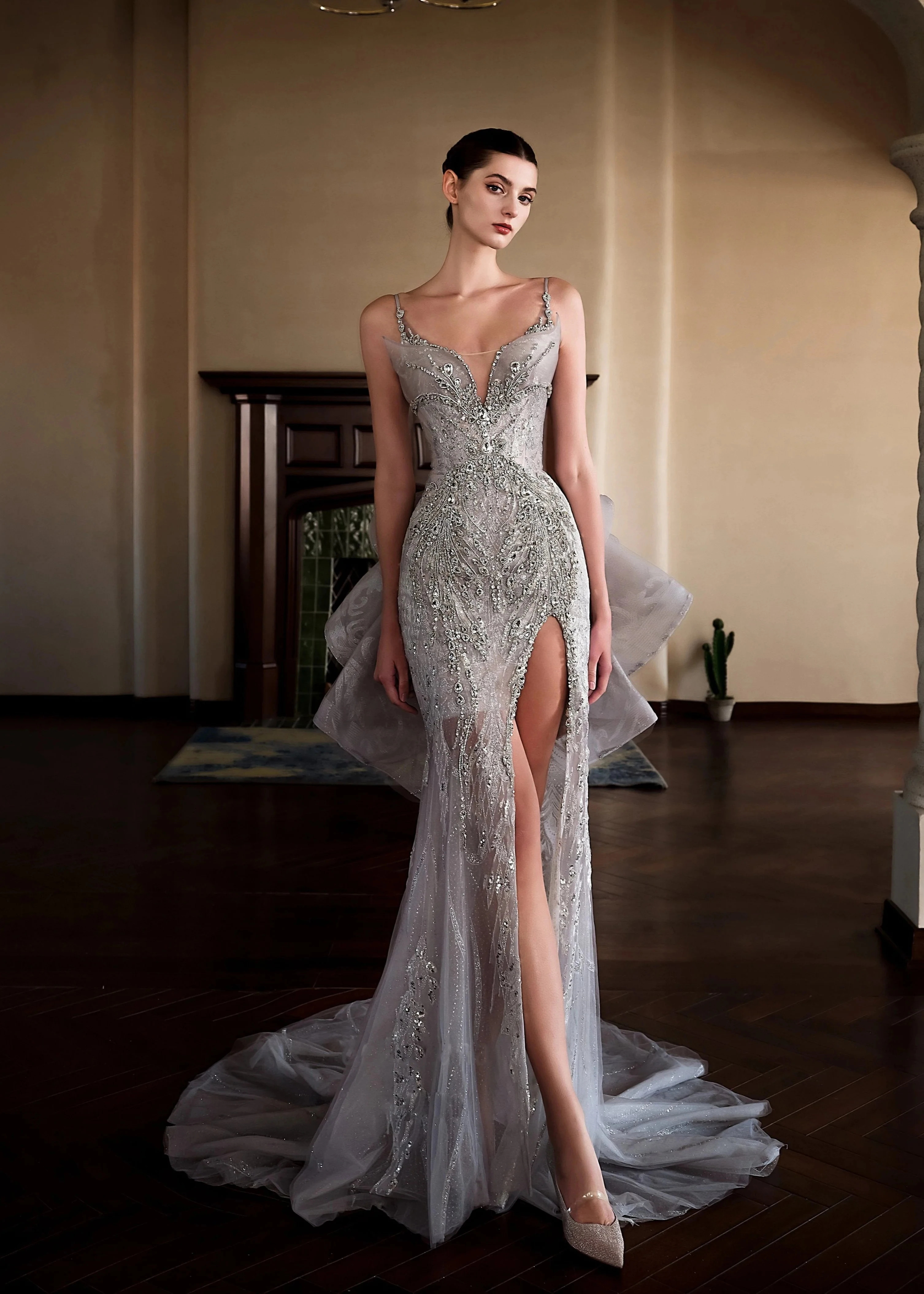 Splendidi abiti da sera Sirena con cinturino per spaghetti Cristalli senza maniche Backless Abiti da ballo Abiti da festa Robe De Soirée personalizzato