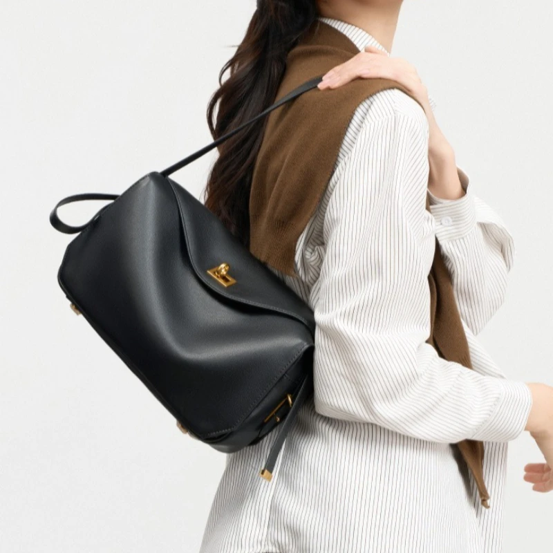 Genuine Leather Women Crossbody Bag Vintage Gold Lock Shoulder Bag Minimalist Commute Pillow Bag Adjustable Strap Handbag