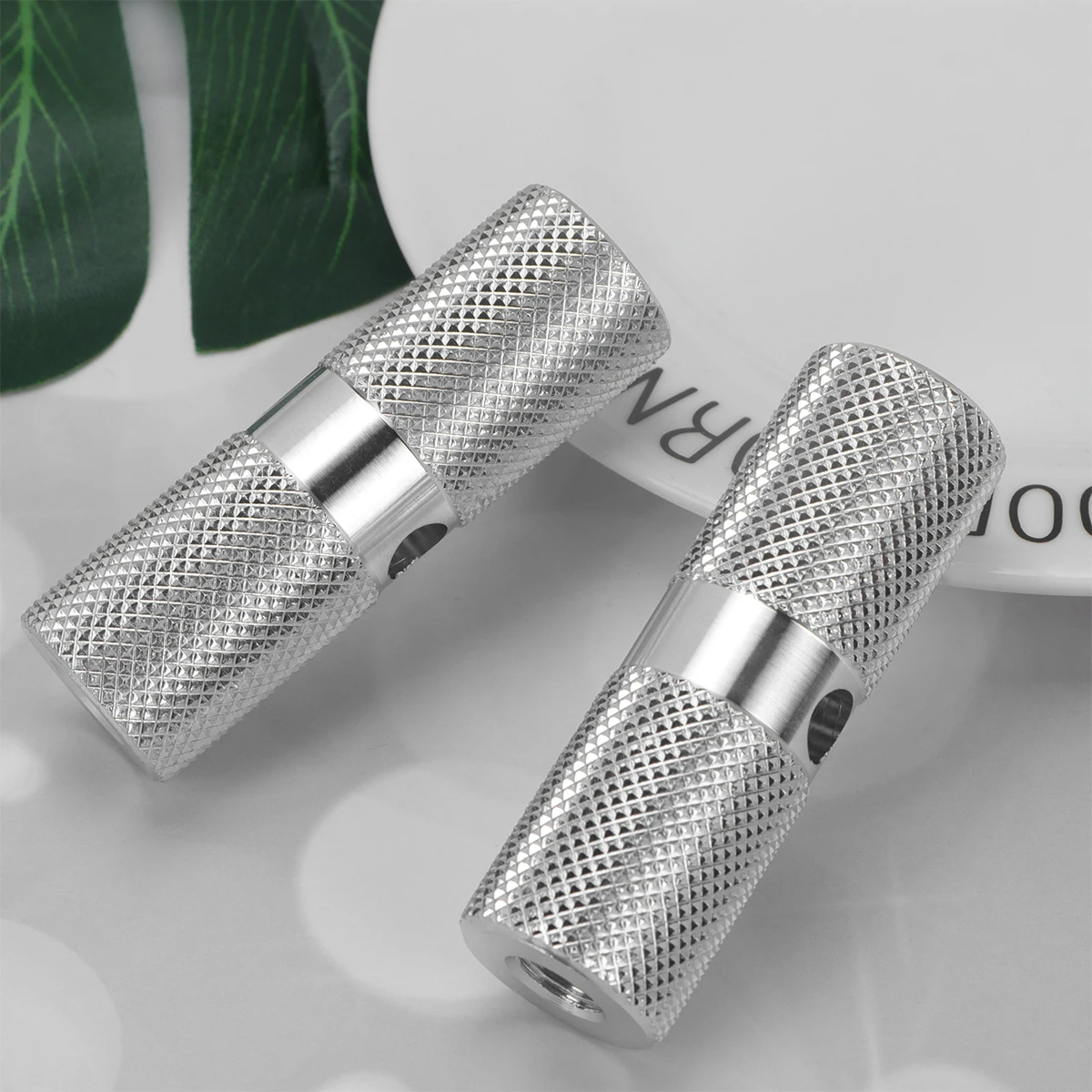 

1 Pair Foot Pegs Aluminum Front Rear Axle Compatible Mountain Racing Bicycles Footrest Lever Pedal Foot Peg Replacement Tool