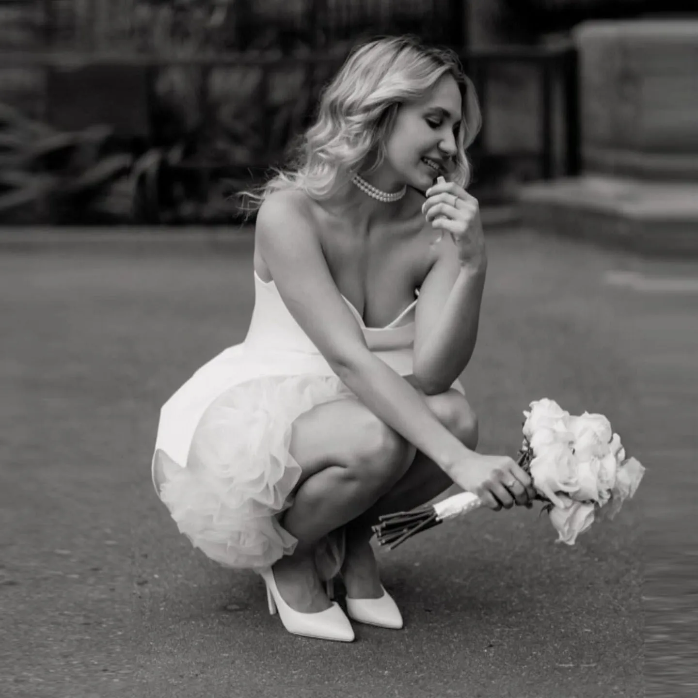 

Beautiful White Handmade Flower Short Formal Dresses Bloom Mini Bridal Dress Sweetheart Strapless Women Maxi Dress