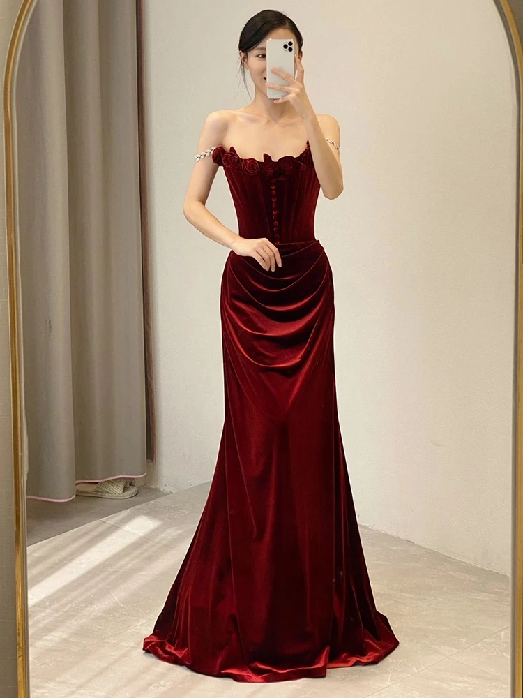 

Длинное бархатное свадебное платье с одним плечом и силуэтом «русалка» для помолвки и свадебной церемонии