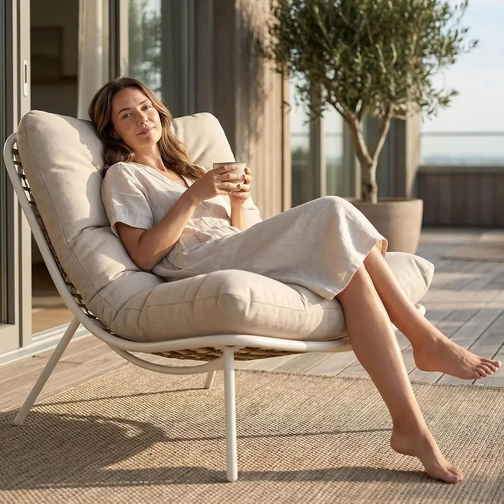 

Wicker Chaise Lounge Chair, Outdoor Comy Papasan Recliner with Thick Cushion, Low Seat Patio Rattan Chair or Balcony, Backyard,