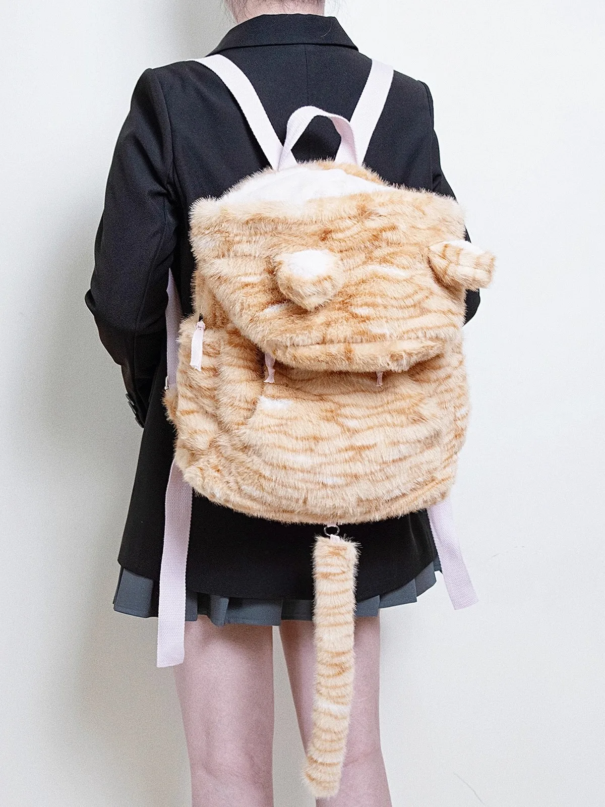 

Plush Cat Contrasting Hat Backpack Cute Orange Cat Raccoon Flower Cat Bookbag Winter Large Capacity Lightweight Schoolbag