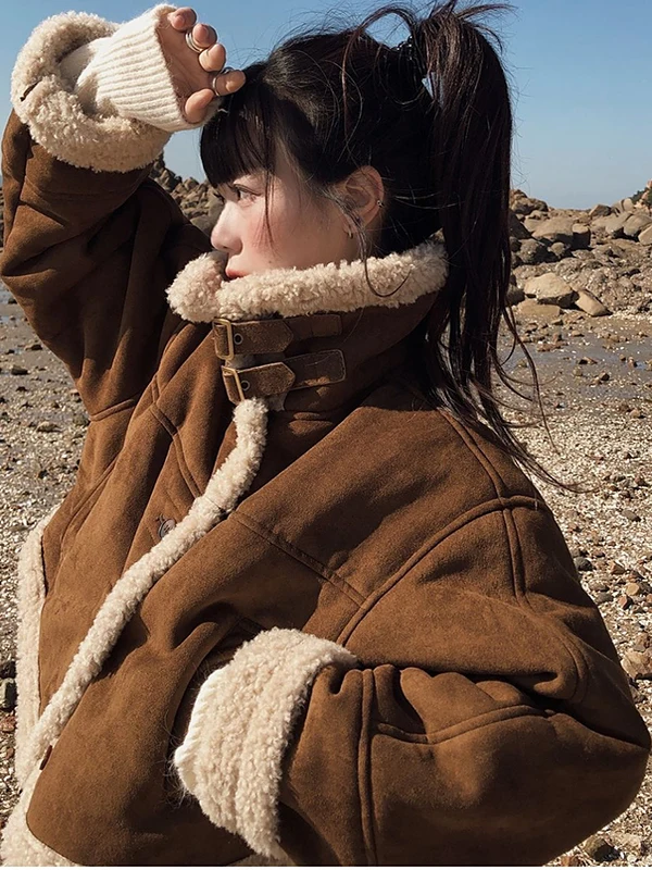 

Korean Sle Winter Retro Leather And Fur Inteated Cotton Jaet Women's Faionable Warm Stand Collar Design Cotton Coat